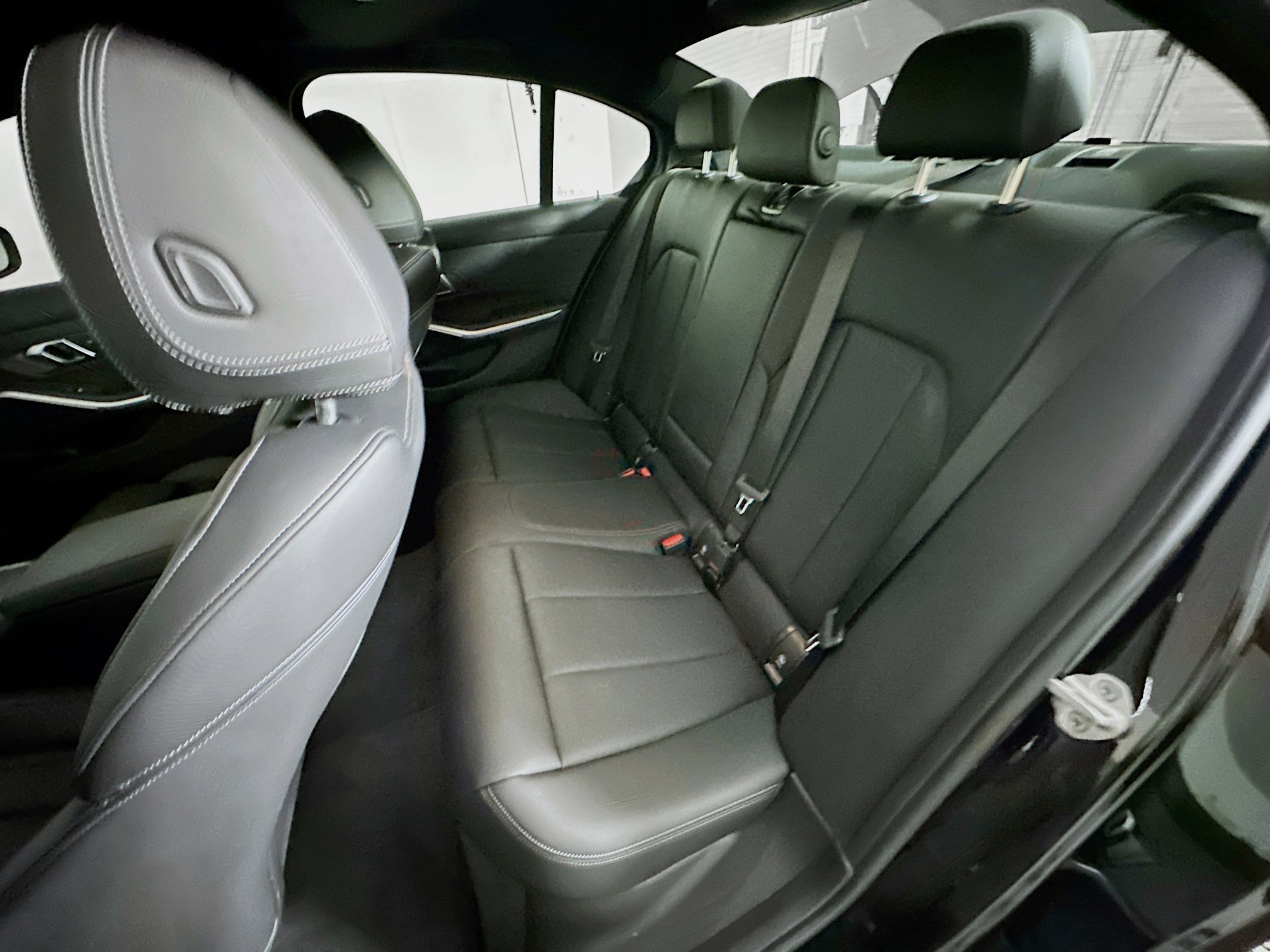 Used 2025 BMW 330i Sedan image 27