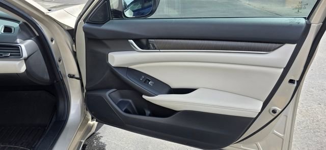 Used 2020 Honda Accord EX image 14