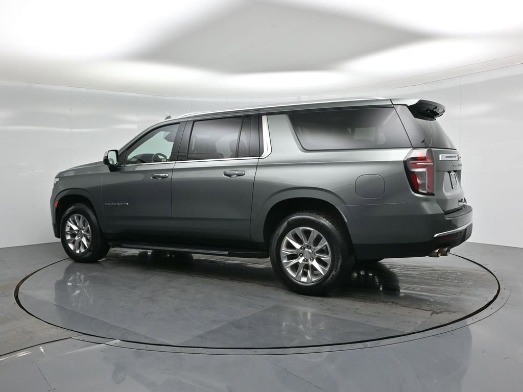Used 2023 Chevrolet Suburban Premier image 7