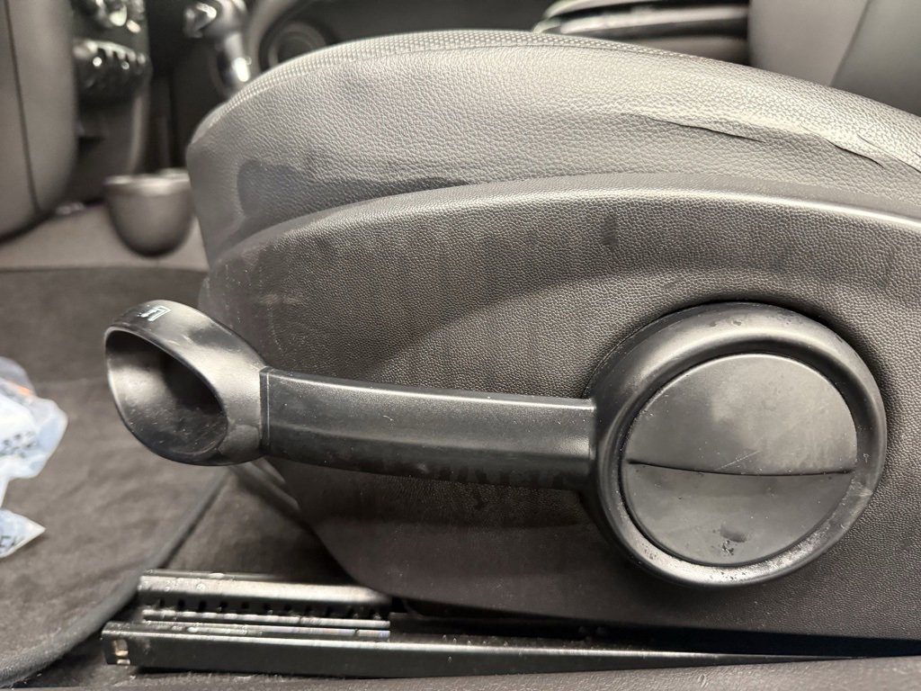 Used 2013 MINI Cooper Hardtop image 18