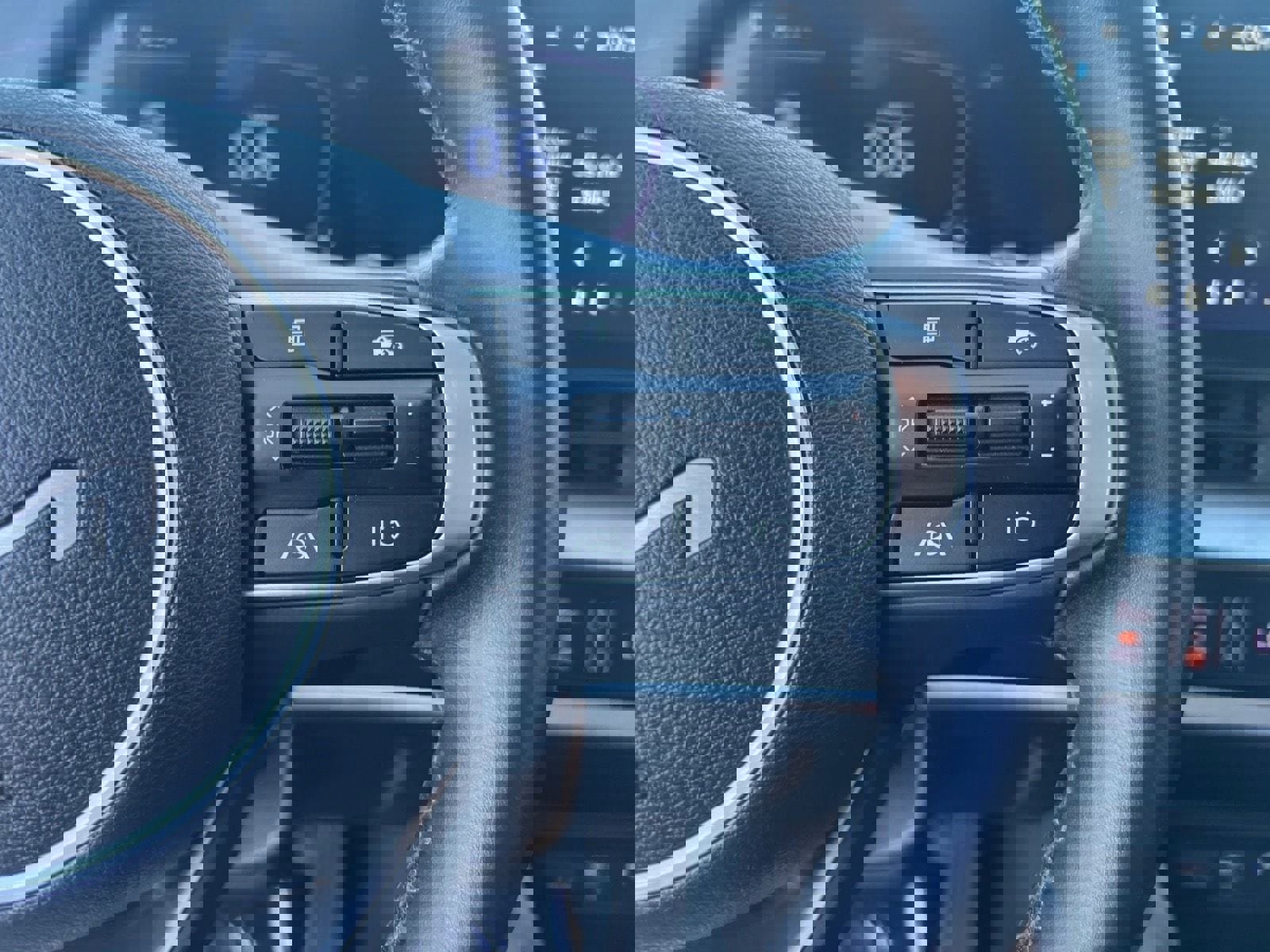 Used 2023 Kia Sportage EX image 28