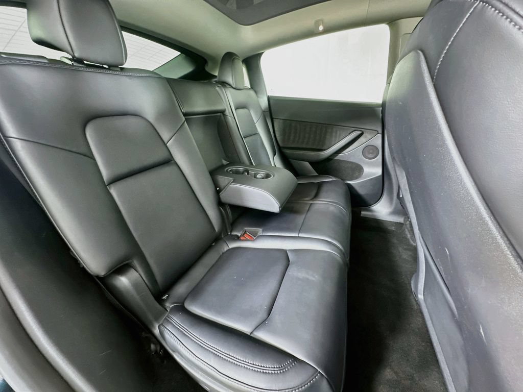 Used 2023 Tesla Model Y AWD image 26