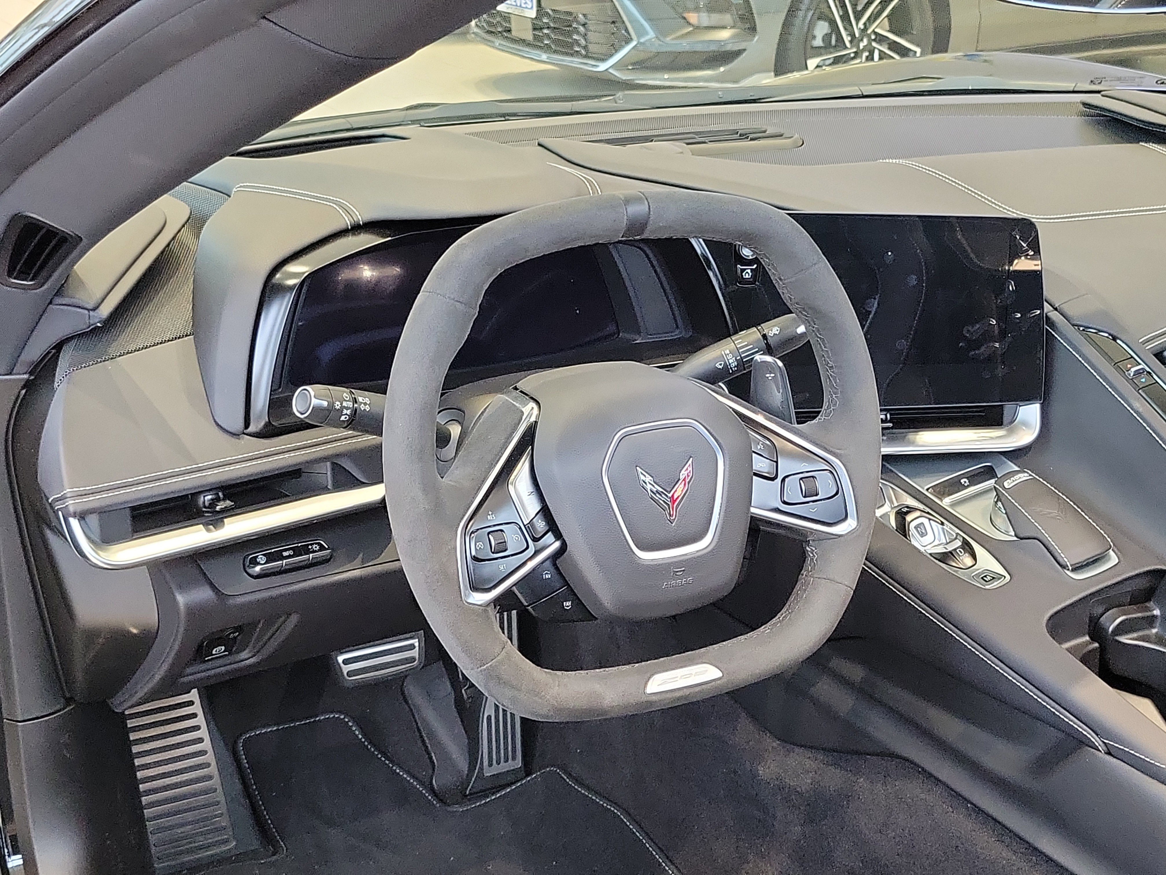 Used 2024 Chevrolet Corvette Z06 w/ Z07 Performance Package RWD image 26