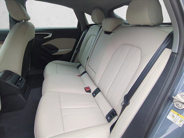 Used 2025 Audi A5 2.0T Premium image 21