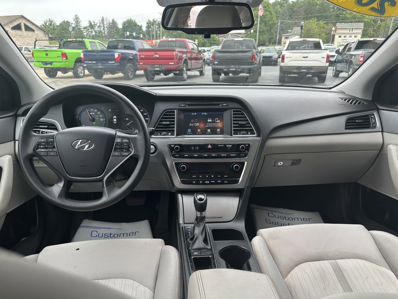 Used 2017 Hyundai Sonata SE FWD image 6