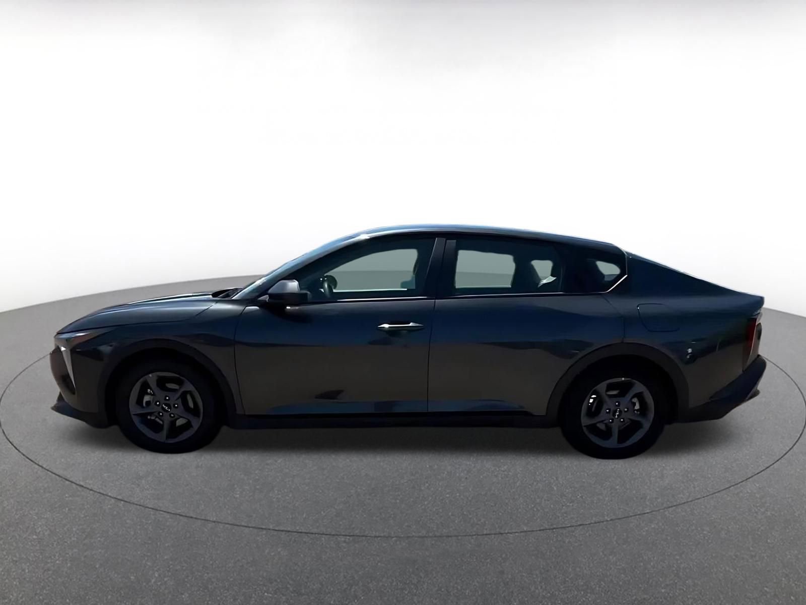 Used 2025 Kia K4 FWD image 8