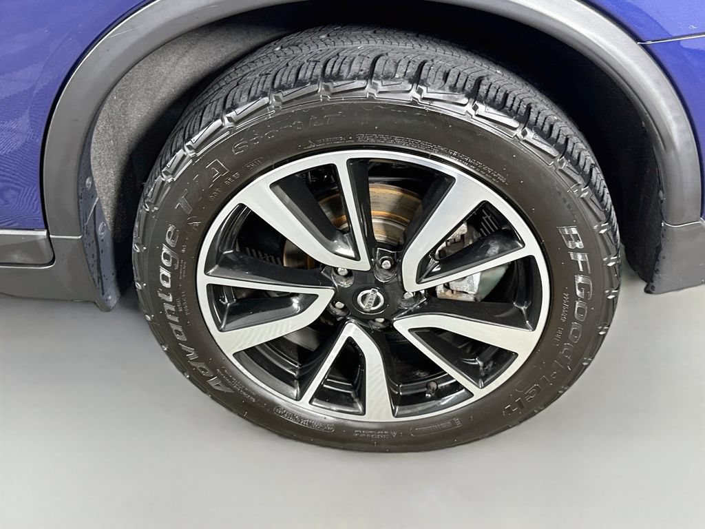Used 2019 Nissan Rogue SL w/ Premium Package AWD/4WD image 35