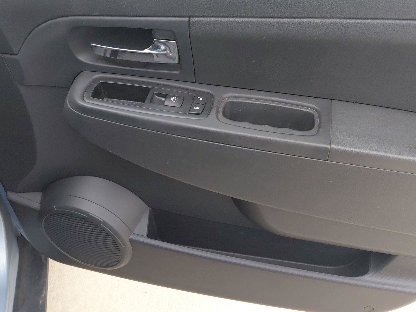 Used 2012 Jeep Liberty Sport AWD/4WD image 13