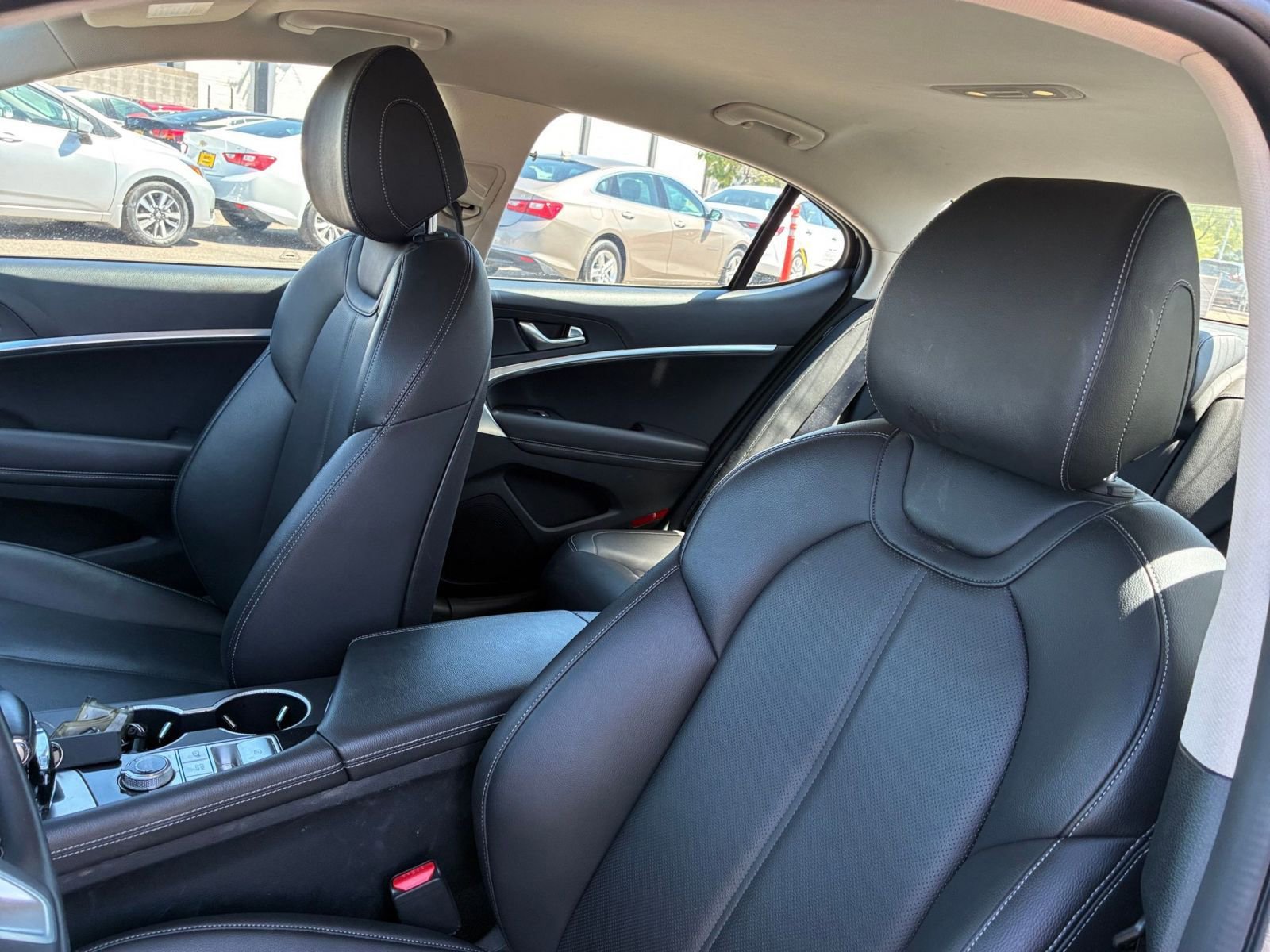 Used 2025 Genesis G70 2.5T AWD/4WD image 38