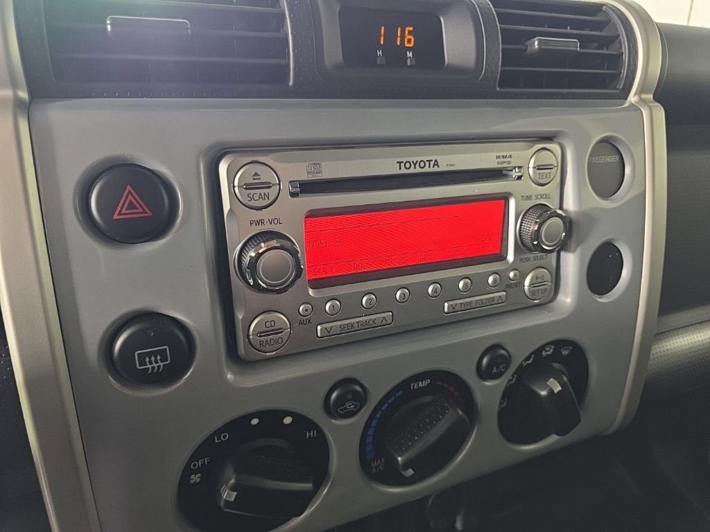 Used 2014 Toyota FJ Cruiser 4WD w/ Convenience Package image 19