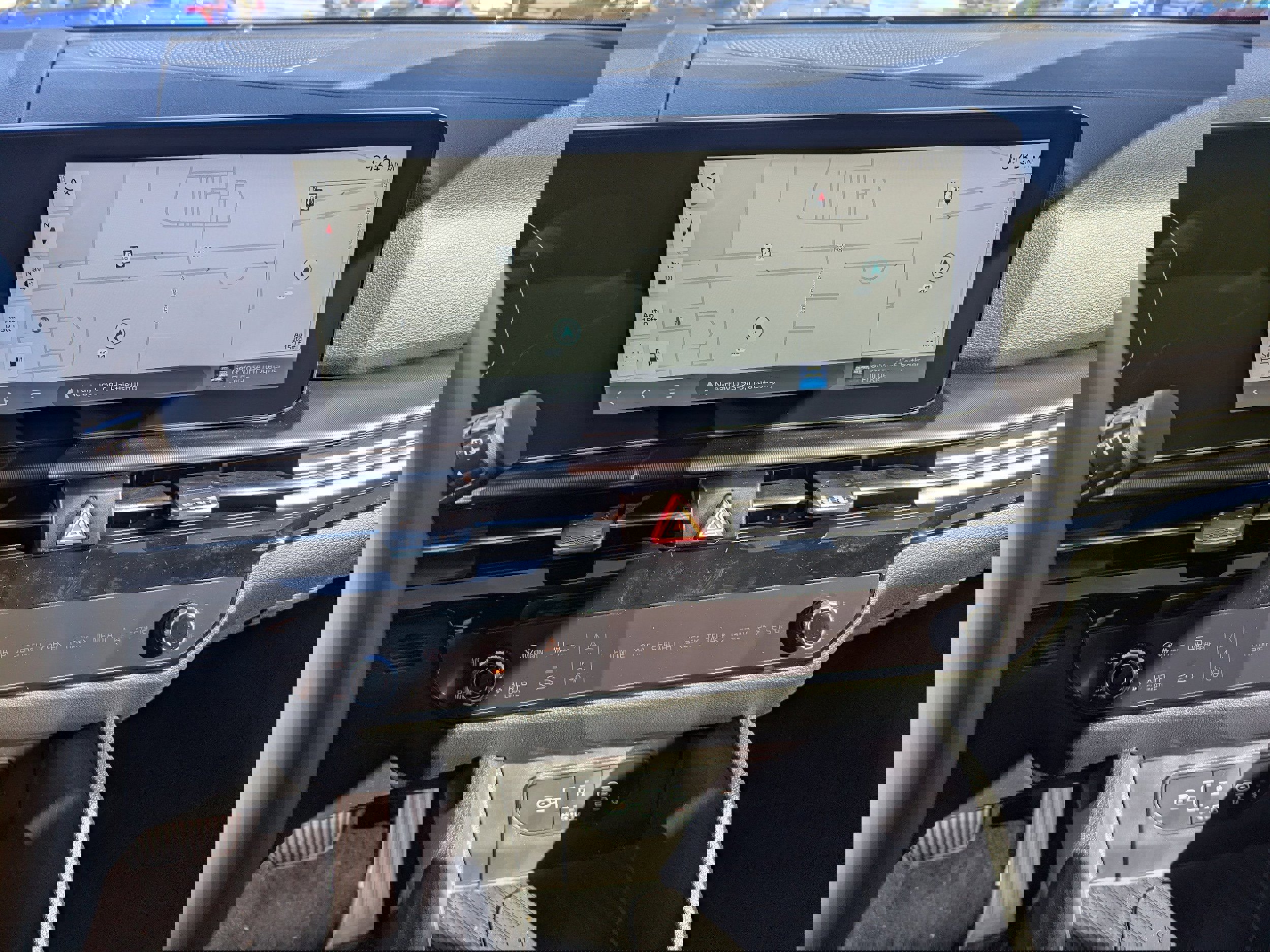 New 2026 Kia Sportage SX image 10