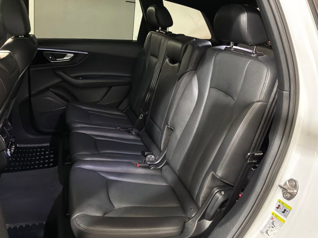 Used 2019 Audi Q7 3.0T Premium Plus w/ Premium Plus Package image 19