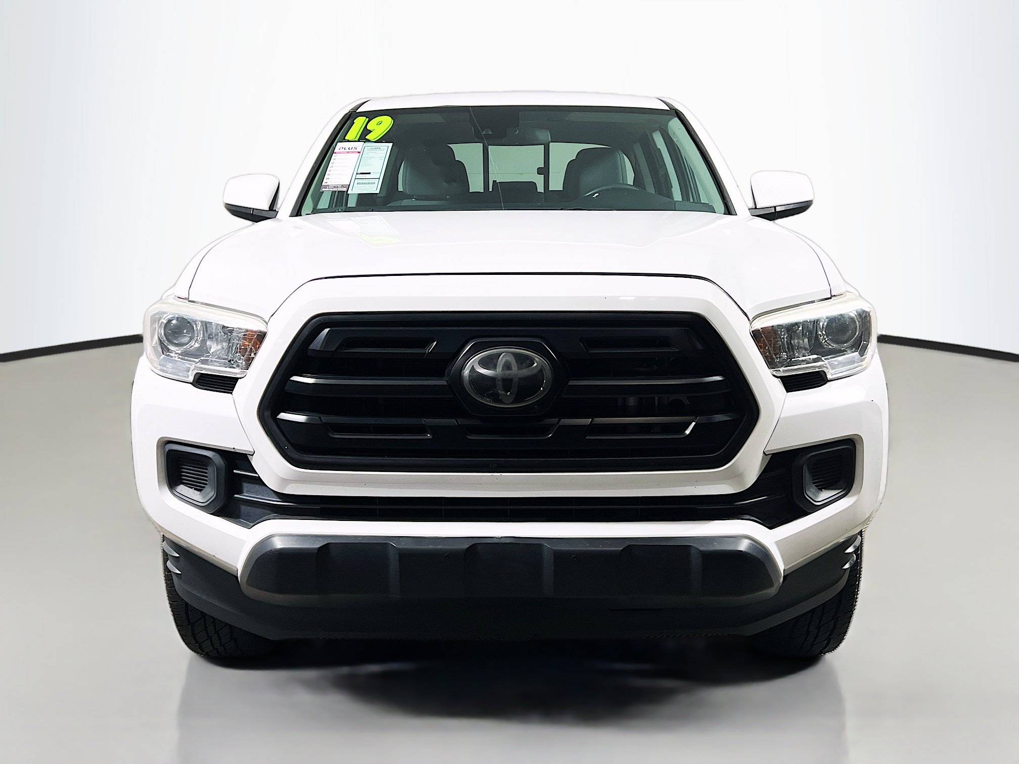 Used 2019 Toyota Tacoma SR w/ SR Convenience Package RWD image 11