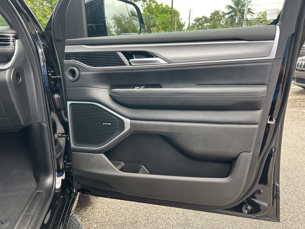 New 2025 Jeep Wagoneer Series II image 26