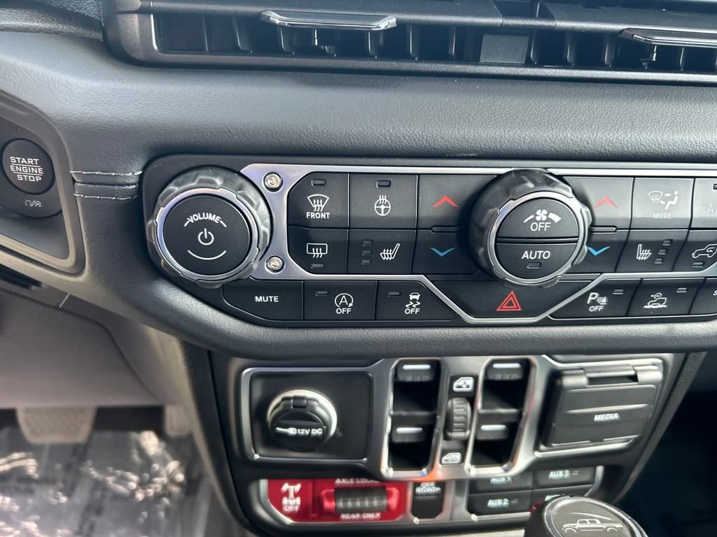 New 2025 Jeep Gladiator Mojave image 15