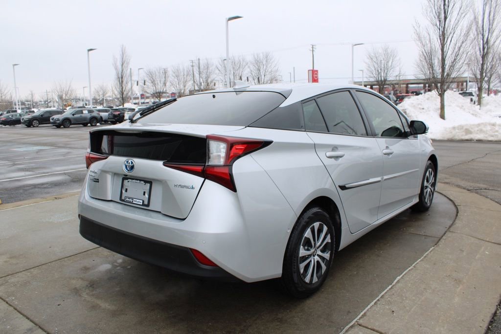Used 2020 Toyota Prius LE image 7