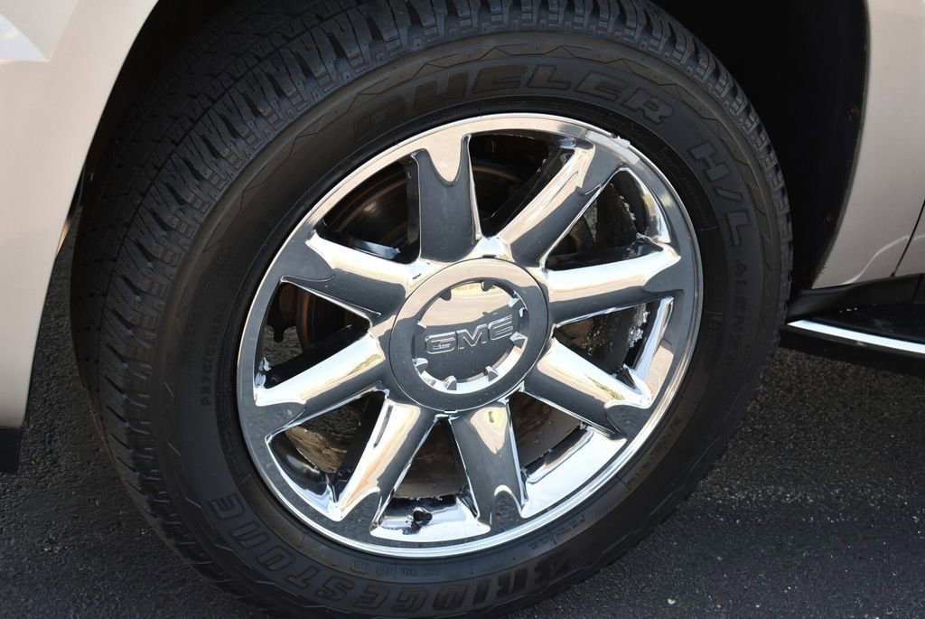 Used 2008 GMC Yukon Denali image 10