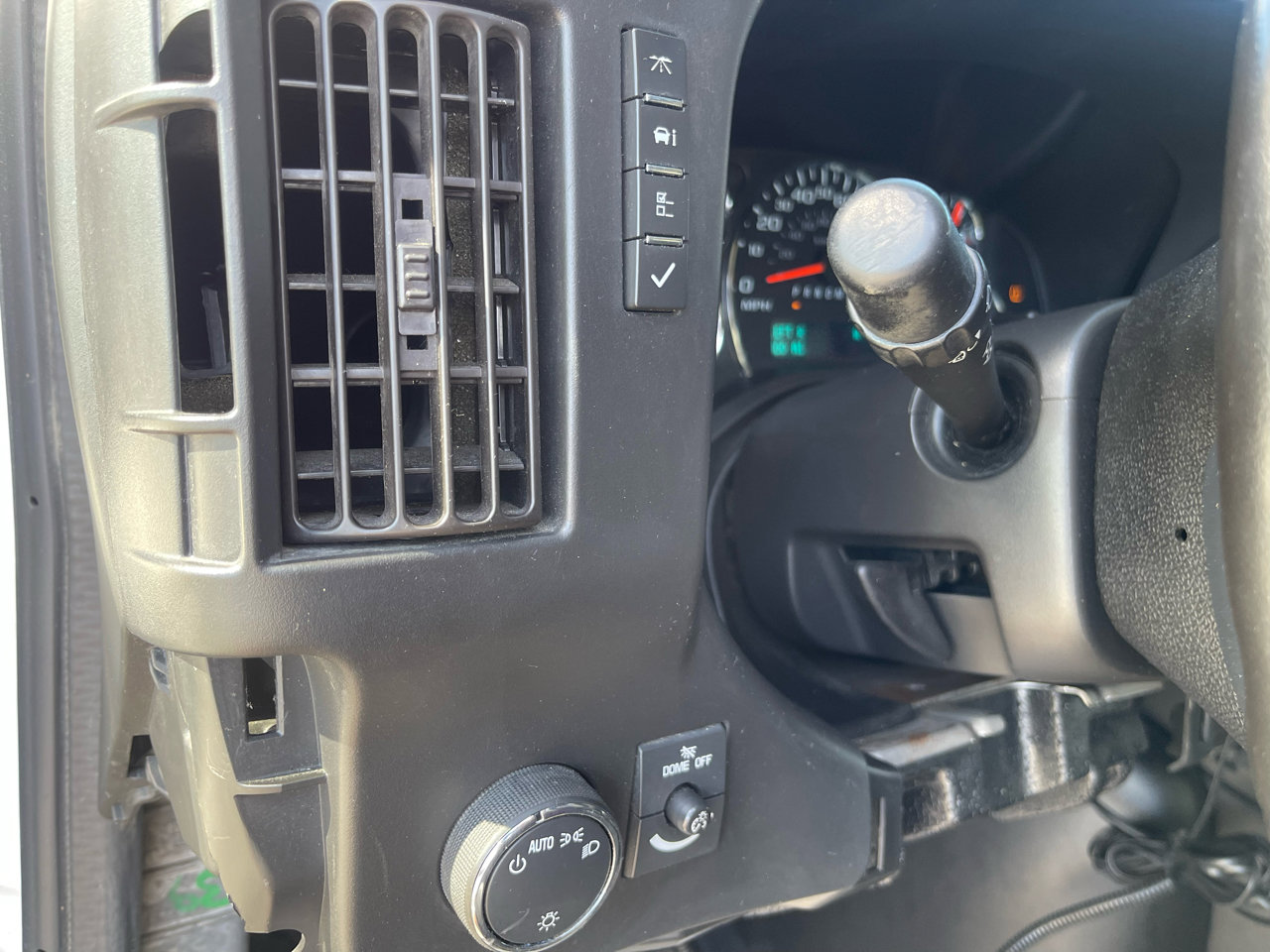 Used 2019 Chevrolet Express 2500 w/ Driver Convenience Package image 22