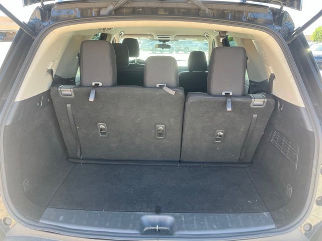 Used 2023 Nissan Pathfinder SV image 16