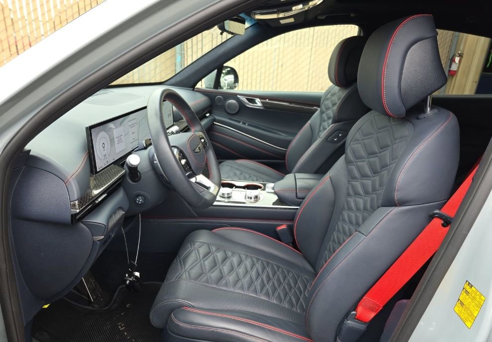 Used 2025 Genesis GV80 3.5T e-SC image 7