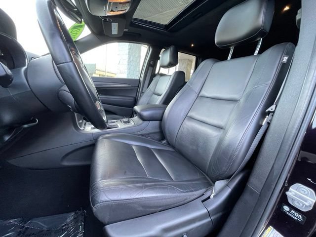 Used 2021 Jeep Grand Cherokee Limited AWD/4WD image 12
