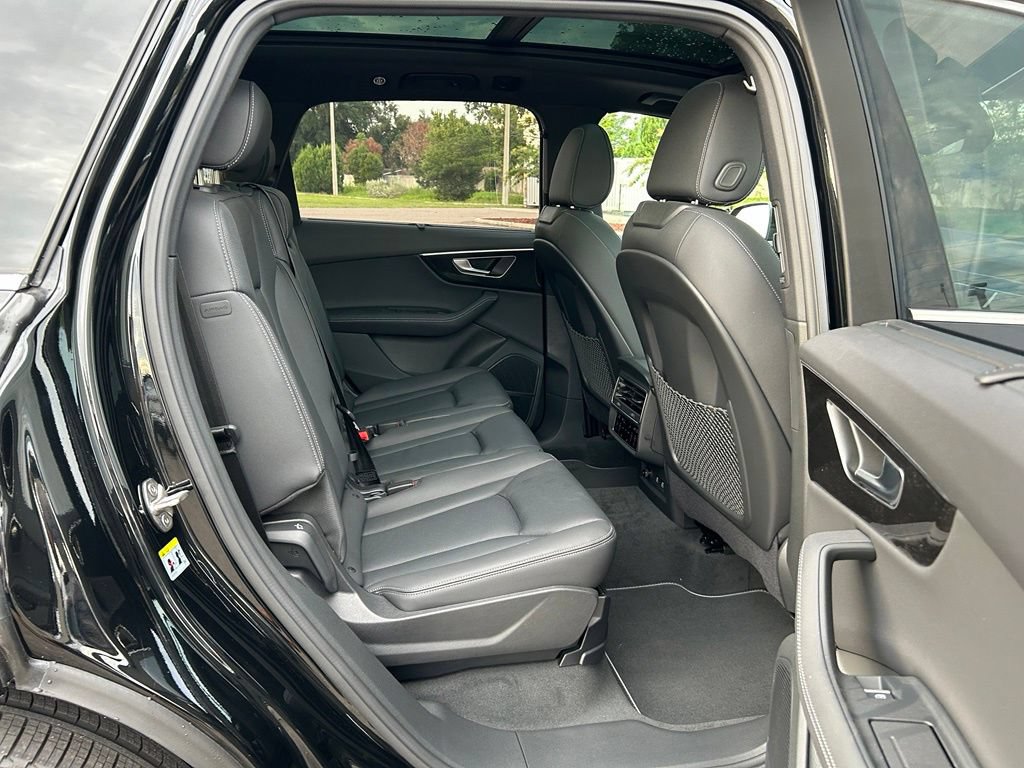New 2026 Audi Q7 3.0T Premium Plus AWD/4WD image 44