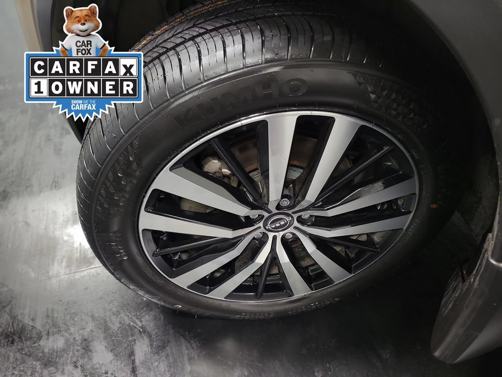 Used 2024 Nissan Pathfinder Platinum AWD/4WD image 13