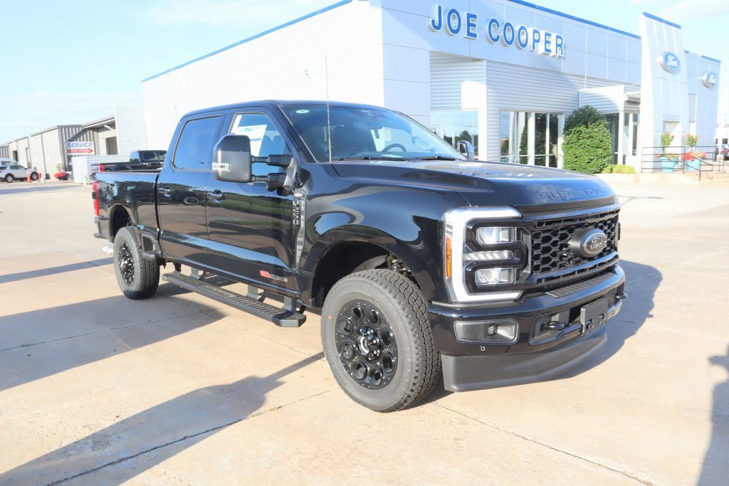 New 2025 Ford F250 Lariat w/ Lariat Ultimate Package
