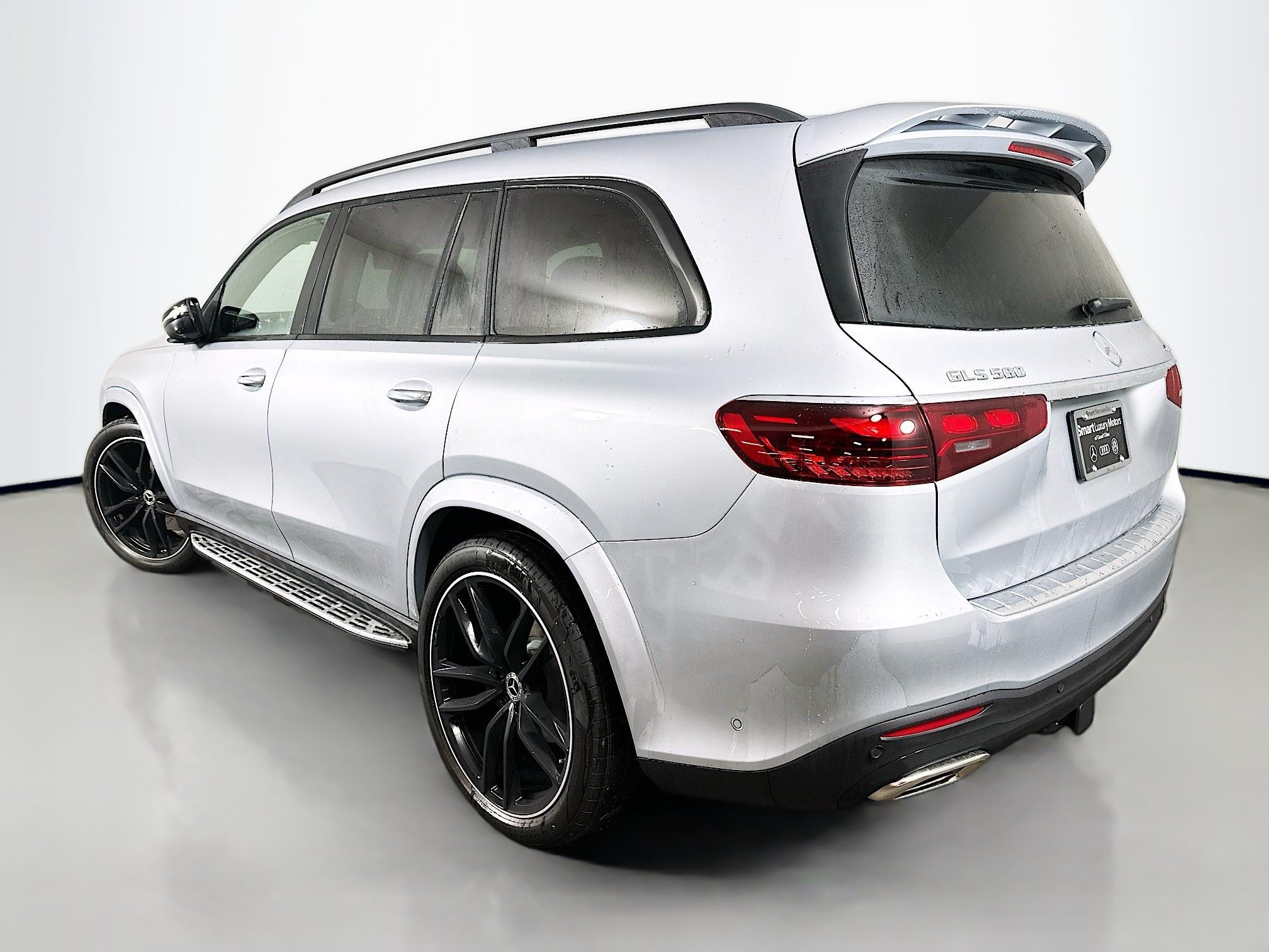 New 2026 Mercedes-Benz GLS 580 4MATIC image 5