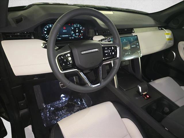 New 2026 Land Rover Discovery Sport Landmark AWD/4WD image 17