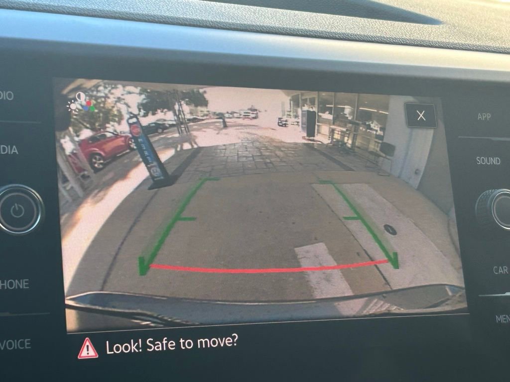 Used 2023 Volkswagen Taos SE image 19