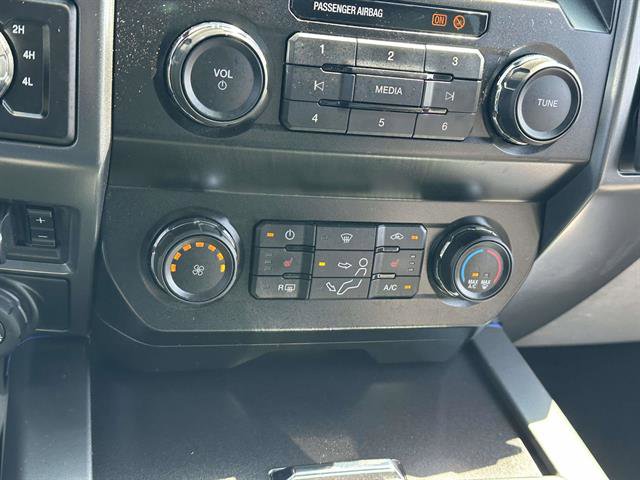 Used 2022 Ford F350 XLT w/ XLT Premium Package AWD/4WD image 20