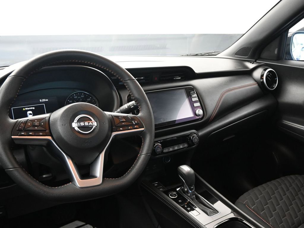 Used 2023 Nissan Kicks SR image 26