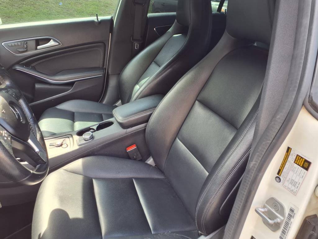Used 2014 Mercedes-Benz CLA 250 image 15