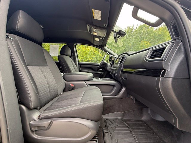 Used 2019 Nissan Titan SV w/ SV Convenience Package AWD/4WD image 29