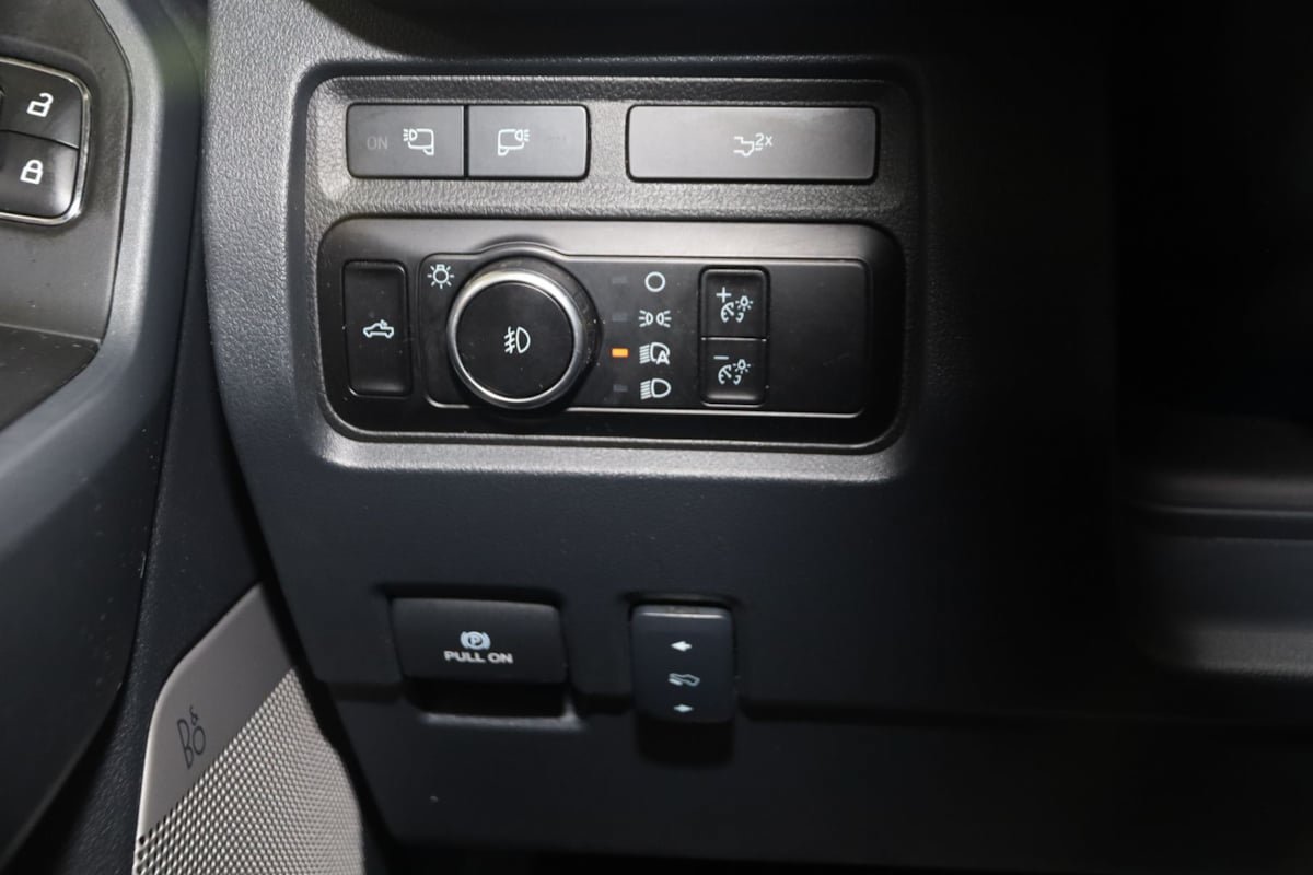 Used 2023 Ford F250 Lariat w/ Lariat Ultimate Package AWD/4WD image 26