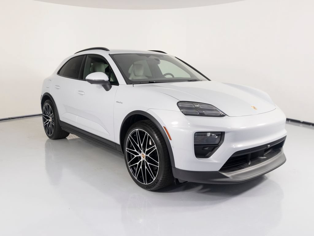 New 2026 Porsche Macan 4 Electric AWD/4WD image 13