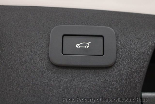 Used 2024 Jaguar E-PACE R-Dynamic SE image 44