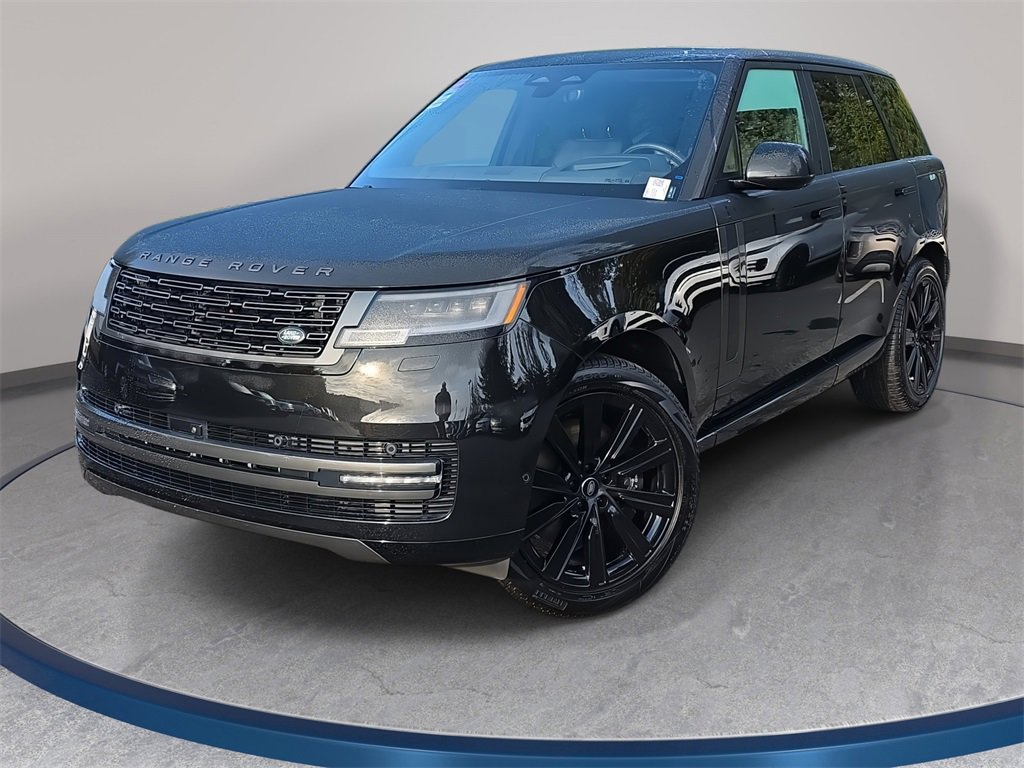 New 2025 Land Rover Range Rover SE