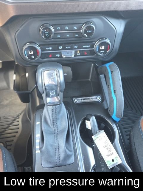 Used 2023 Ford Bronco Outer Banks image 10