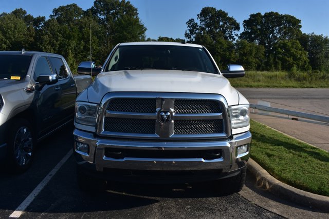 Used 2014 RAM 2500 Longhorn AWD/4WD image 2