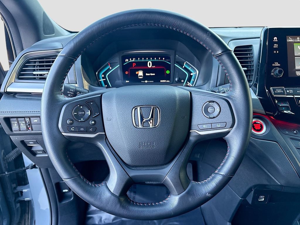 Used 2024 Honda Odyssey Sport image 11