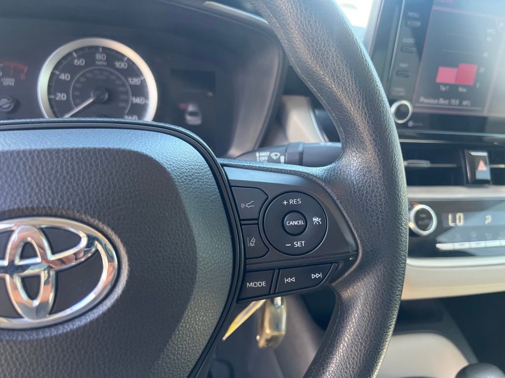 Used 2022 Toyota Corolla LE w/ Carpet Mat Package (TMS) image 17