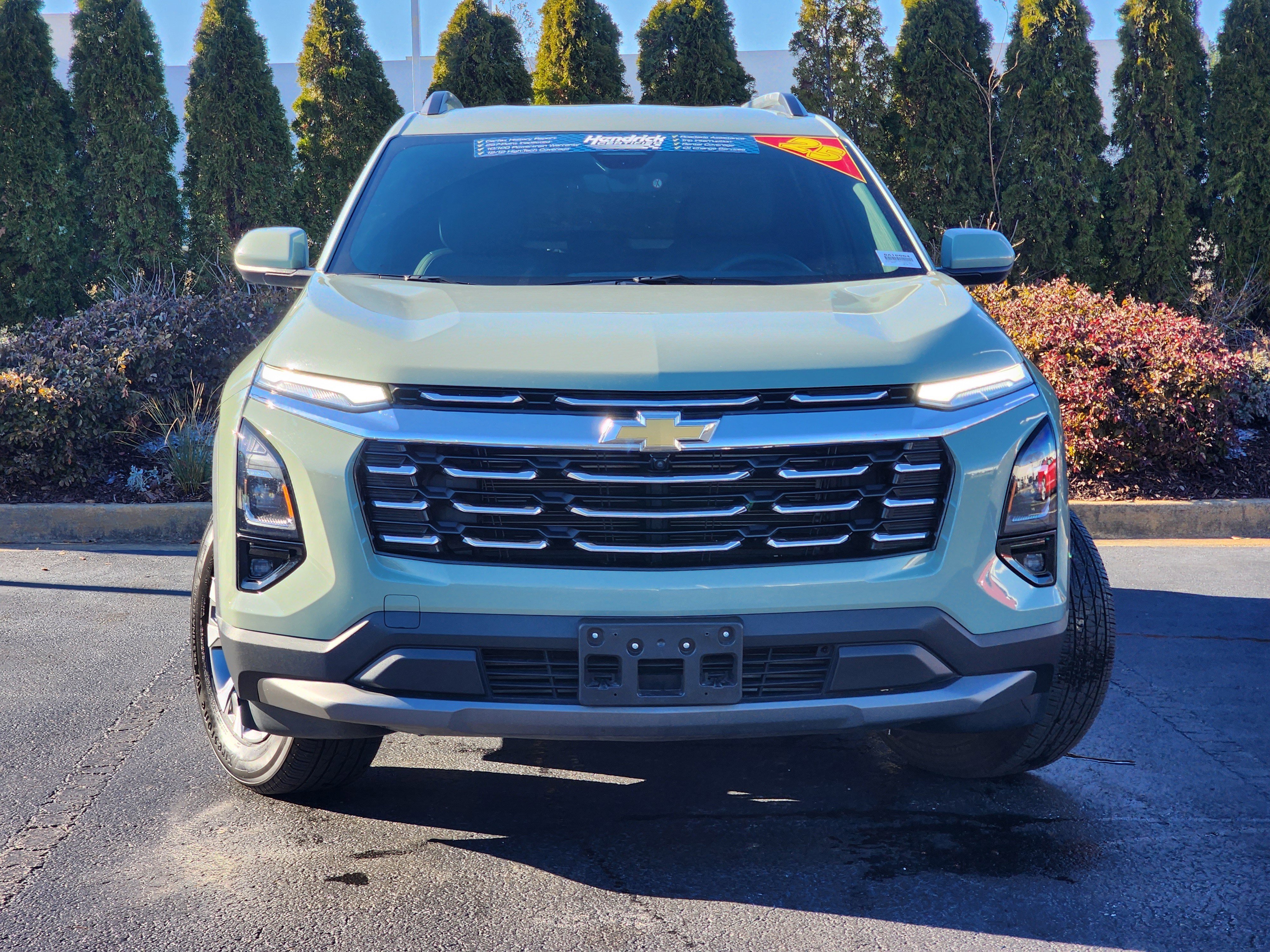 Used 2025 Chevrolet Equinox LT w/ Convenience Package II image 5