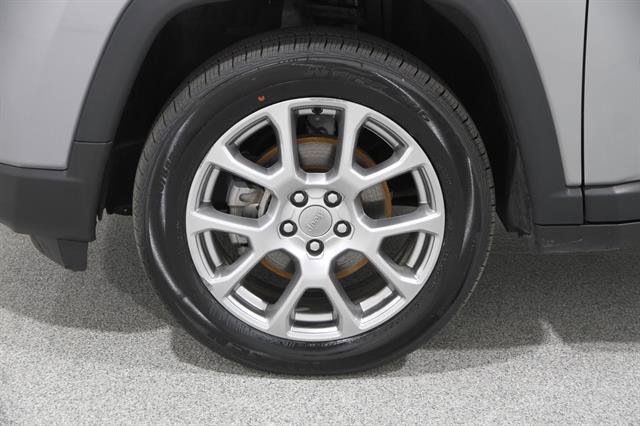 Used 2022 Jeep Compass Latitude image 21