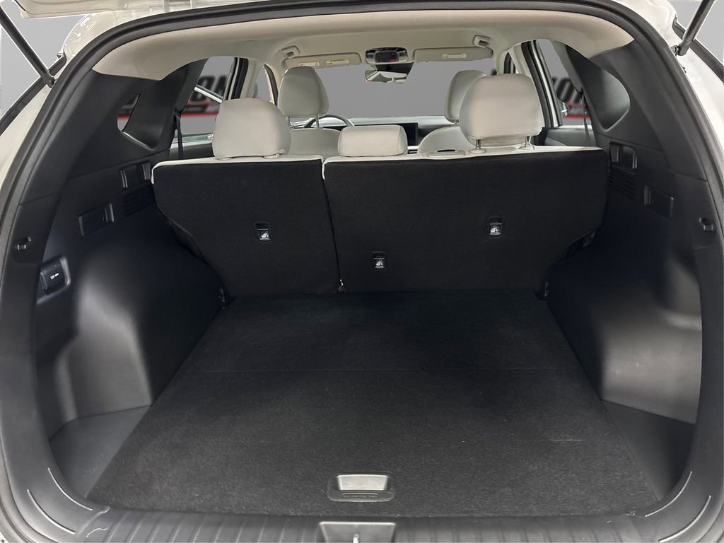 Certified 2025 Hyundai Tucson SE image 11