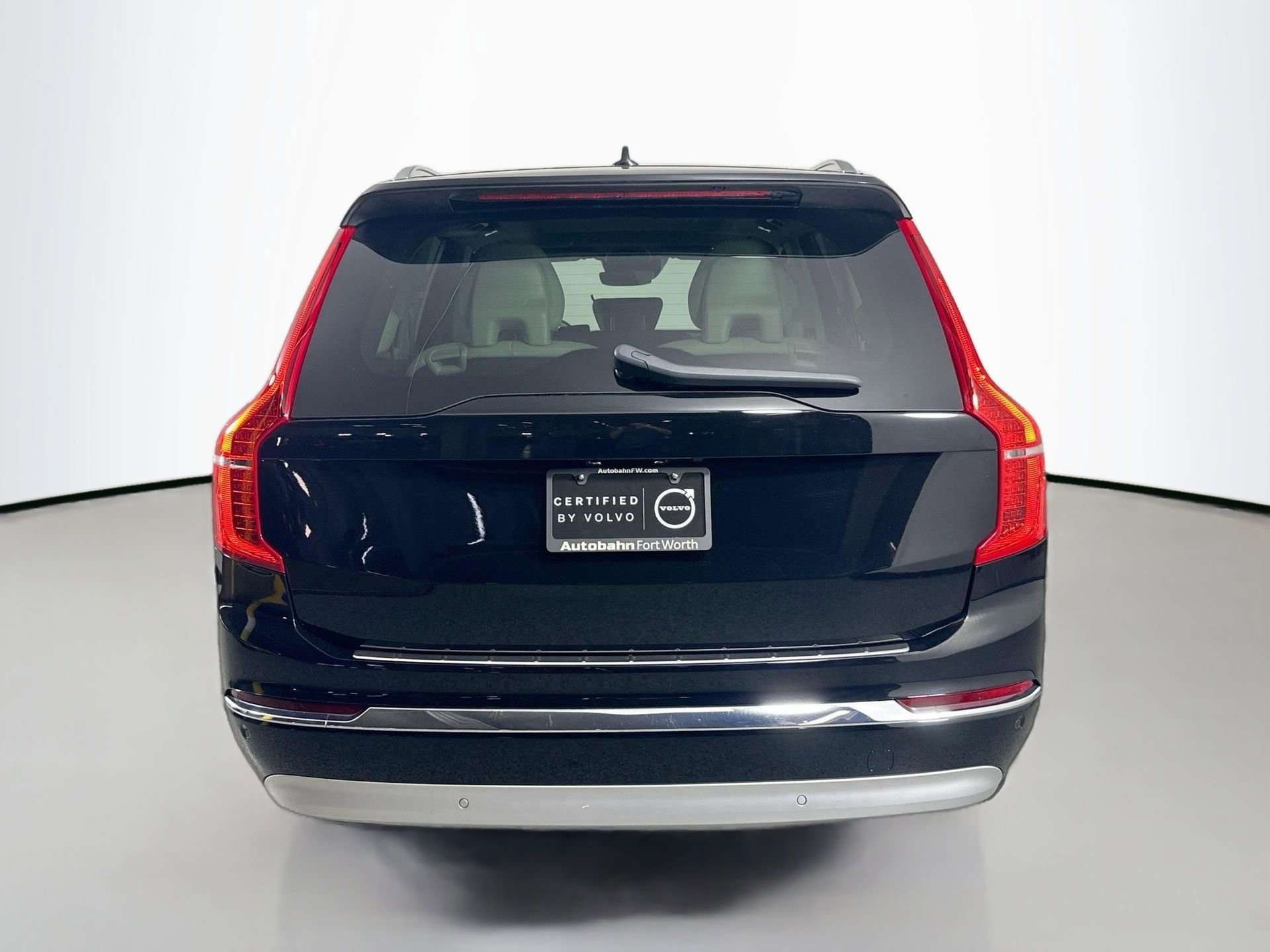 Certified 2024 Volvo XC90 B5 Plus image 7