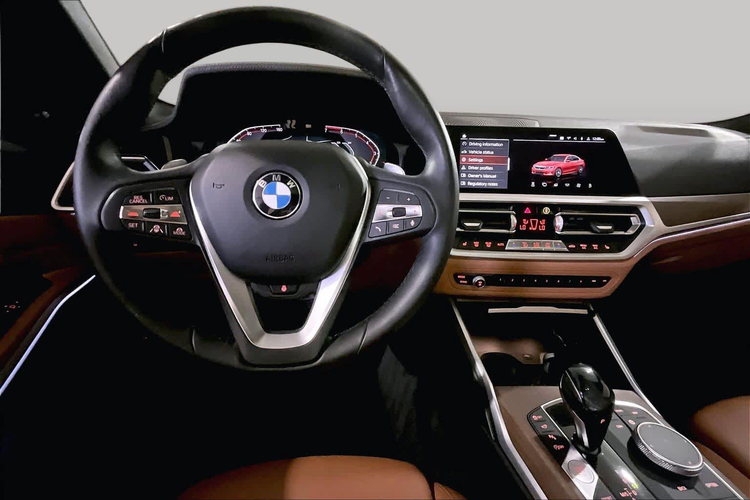 Used 2019 BMW 330i xDrive Sedan w/ Premium Package AWD/4WD image 5