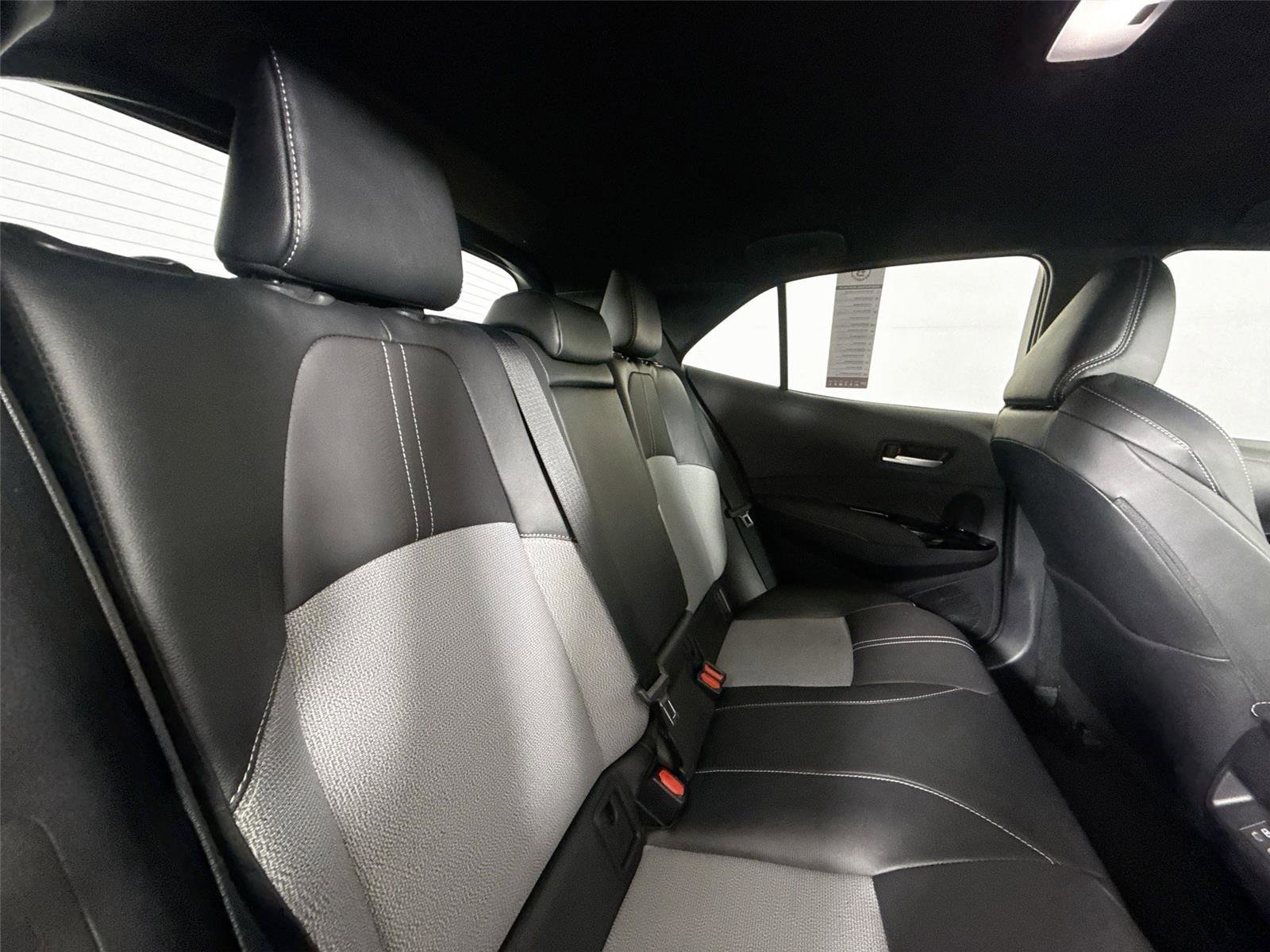 Certified 2025 Toyota Corolla XSE FWD image 39