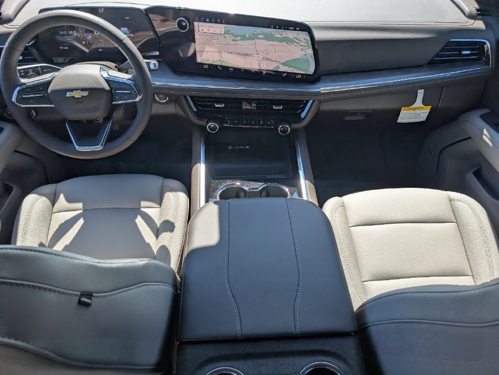 New 2027 Chevrolet Suburban LT w/ Comfort Package RWD image 29